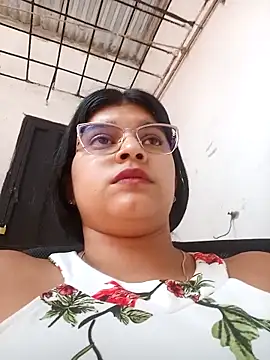 naughty-girl01 online show from 11, 3, 2025