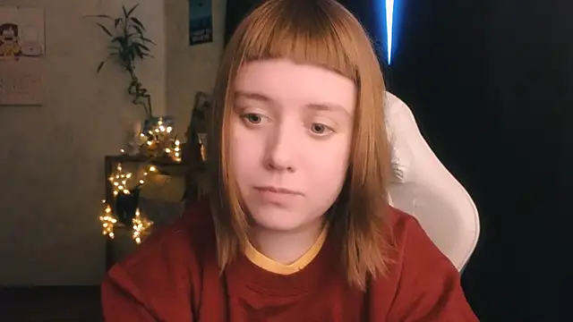 Snapshot of June_shy0 chatting on 20, 12, 2024 June shy0 online show from 20, 12, 2024