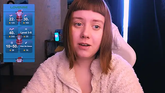 Snapshot of June_shy0 chatting on 5, 1, 2025 June shy0 online show from 5, 1, 2025