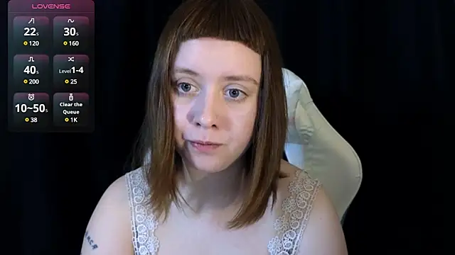 Snapshot of June_shy0 chatting on 27, 2, 2025 June shy0 online show from 27, 2, 2025
