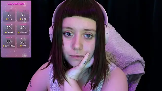 Snapshot of June_shy0 chatting on 16, 3, 2025 June shy0 online show from 16, 3, 2025