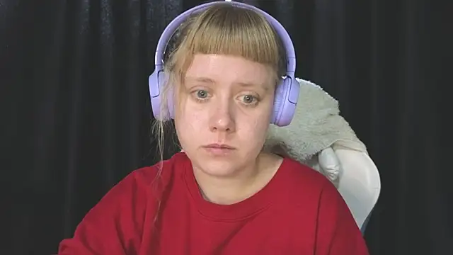 Snapshot of June_shy0 chatting on 14, 9, 2025 June shy0 online show from 14, 9, 2025