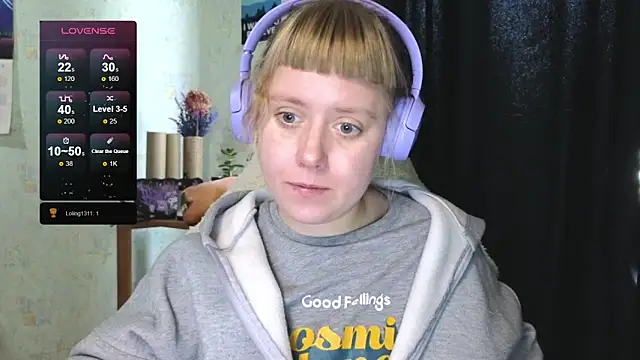 Snapshot of June_shy0 chatting on 1, 10, 2025 June shy0 online show from 1, 10, 2025