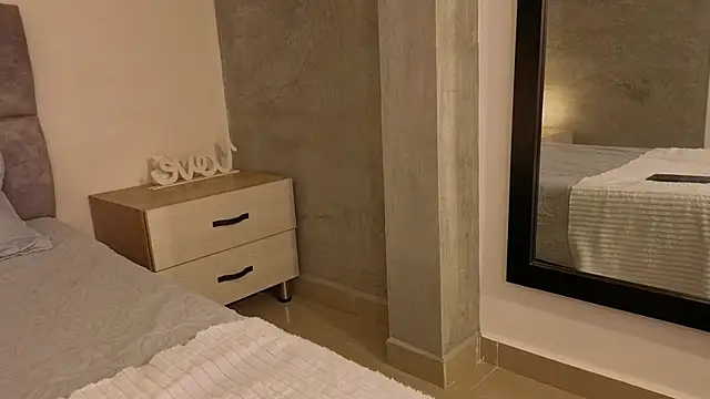 Emma gatess online show from 13, 3, 2026