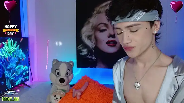 Snapshot of maxiy_001 chatting on 6, 2, 2025 maxiy 001 online show from 6, 2, 2025