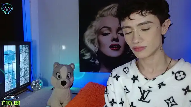 Snapshot of maxiy_001 chatting on 17, 3, 2025 maxiy 001 online show from 17, 3, 2025