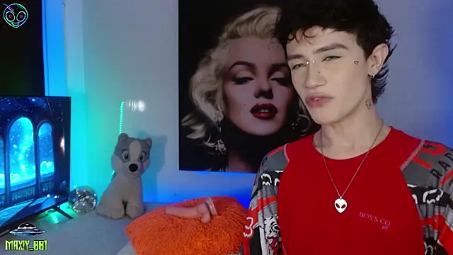 Snapshot of maxiy_001 chatting on 21, 9, 2025 maxiy 001 online show from 21, 9, 2025
