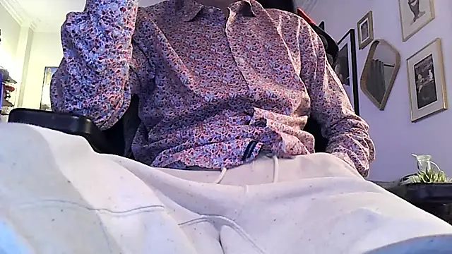 Snapshot of Bigone_uncut chatting on 13, 2, 2026 Bigone uncut online show from 13, 2, 2026