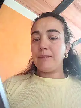 Snapshot of skayhot_ chatting on 5, 12, 2024 skayhot online show from 5, 12, 2024