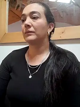 Snapshot of skayhot_ chatting on 12, 12, 2024 skayhot online show from 12, 12, 2024