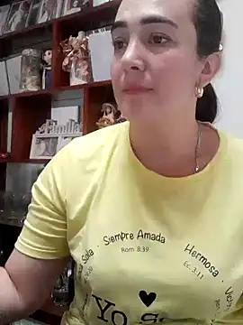Snapshot of skayhot_ chatting on 23, 12, 2024 skayhot online show from 23, 12, 2024