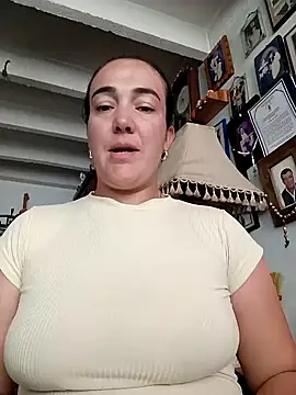 Snapshot of skayhot_ chatting on 5, 2, 2025 skayhot online show from 5, 2, 2025