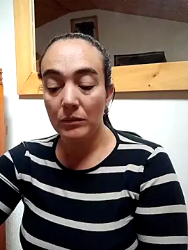 Snapshot of skayhot_ chatting on 17, 9, 2025 skayhot online show from 17, 9, 2025
