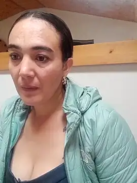 Snapshot of skayhot_ chatting on 3, 10, 2025 skayhot online show from 3, 10, 2025