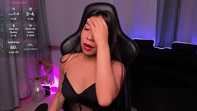 Snapshot of Mia_Gothzx chatting on 23, 12, 2024 Mia Gothzx online show from 23, 12, 2024