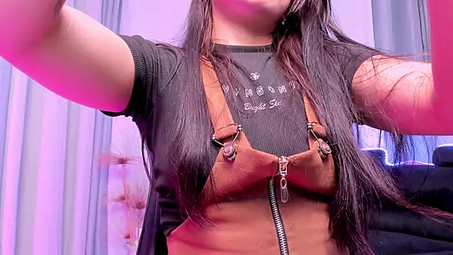 Snapshot of Mia_Gothzx chatting on 12, 1, 2025 Mia Gothzx online show from 12, 1, 2025