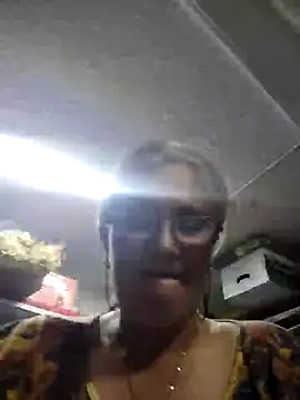 Edged Hot69 online show from 17, 12, 2024