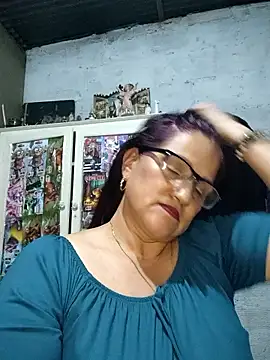 Edged Hot69 online show from 13, 1, 2026