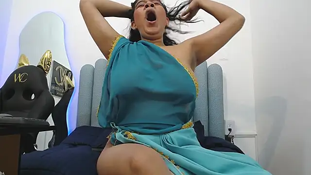 iniyalaboni online show from 13, 2, 2025