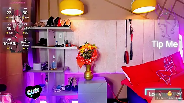 girl amada online show from 6, 2, 2025