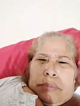 girl amada online show from 16, 10, 2025