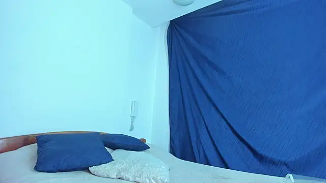 emiily15   online show from 16, 1, 2025