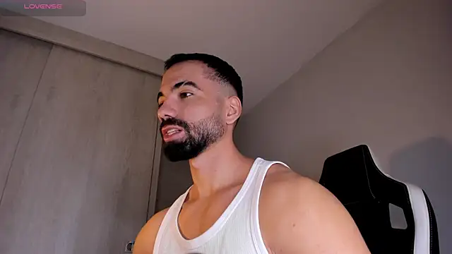Snapshot of edrick_walton1 chatting on 7, 12, 2024 edrick walton1 online show from 7, 12, 2024