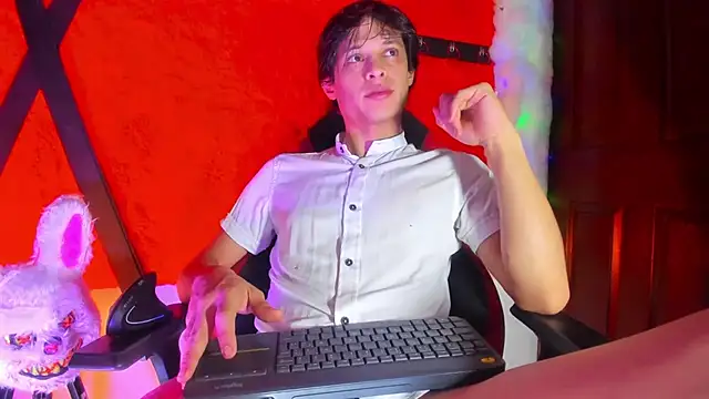 LilOwen  online show from 9, 2, 2026