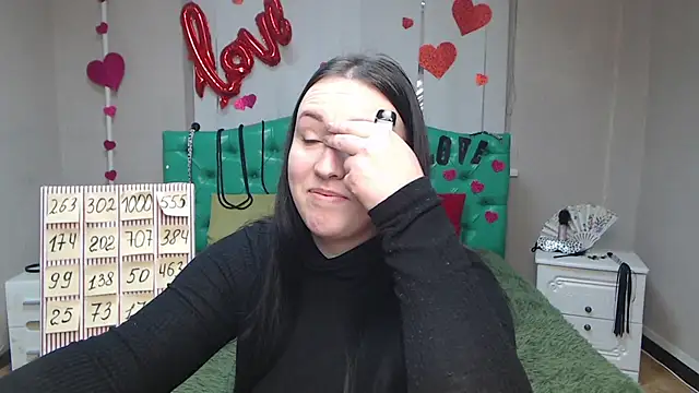 IsabelBlackberry online show from 17, 2, 2025