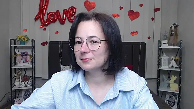Snapshot of MarieSho chatting on 28, 5, 2026 MarieSho online show from 28, 5, 2026