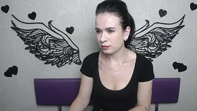 JasmineKouch online show from 11, 10, 2025