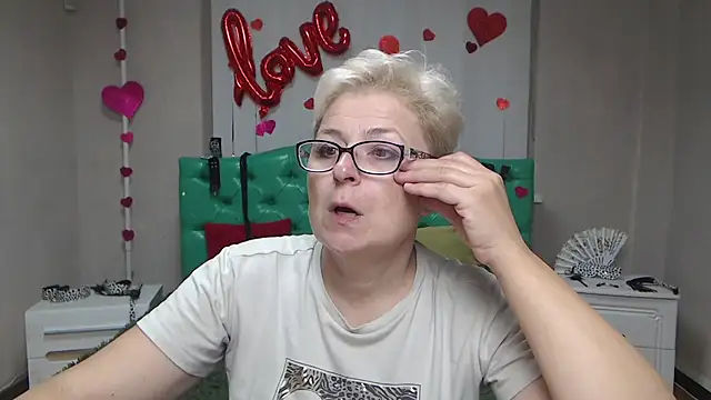 EmiliaGree online show from 14, 9, 2025