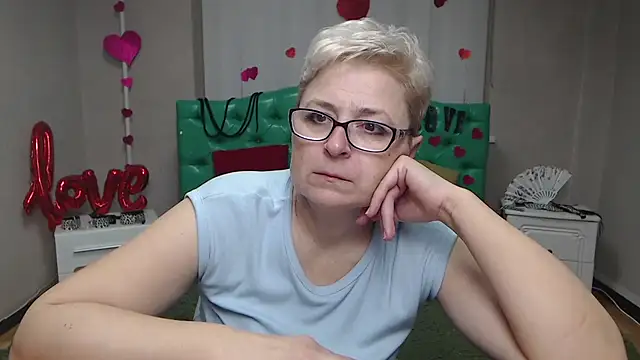 EmiliaGree online show from 25, 11, 2025