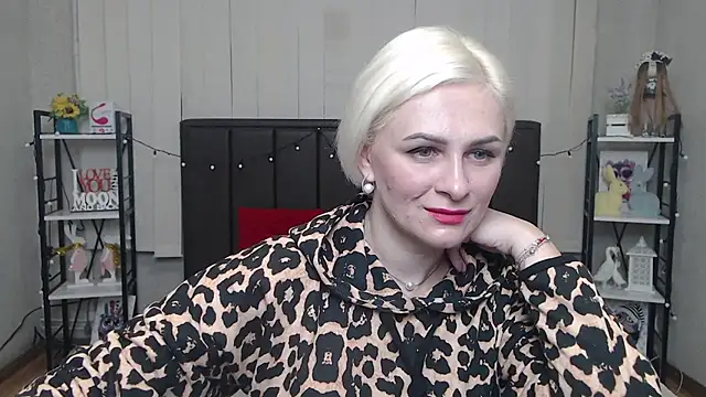 Snapshot of OliviaHorst chatting on 26, 9, 2025 OliviaHorst online show from 26, 9, 2025