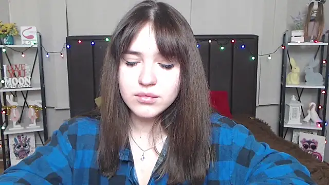 LauraHlot online show from 11, 2, 2025