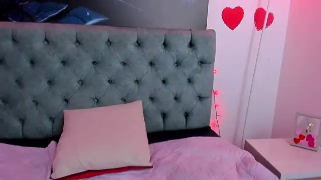 Snapshot of Camiila_Osorio chatting on 22, 2, 2025 Camiila Osorio online show from 22, 2, 2025
