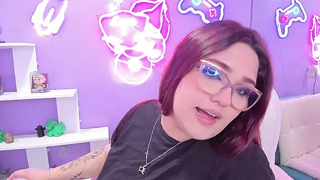 Snapshot of Camiila_Osorio chatting on 10, 9, 2025 Camiila Osorio online show from 10, 9, 2025