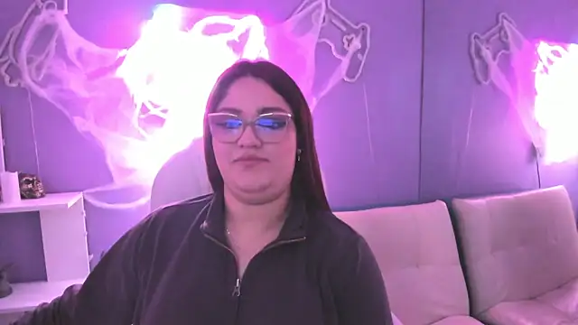 Camiila Osorio online show from 3, 11, 2025