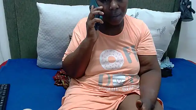 Snapshot of Thickchocolatex2 chatting on 16, 2, 2026 Thickchocolatex2 online show from 16, 2, 2026