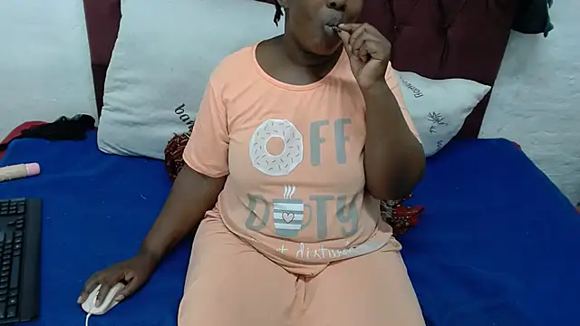 Snapshot of Thickchocolatex2 chatting on 22, 2, 2026 Thickchocolatex2 online show from 22, 2, 2026