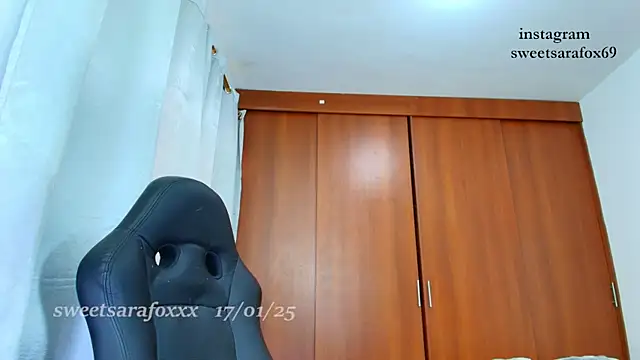 sweetsarasofia online show from 17, 1, 2025