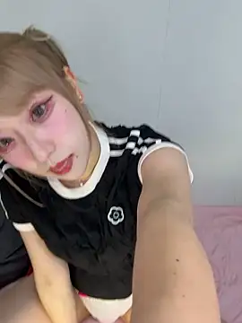 Snapshot of alice__1111 chatting on 18, 5, 2026 alice 1111 online show from 18, 5, 2026