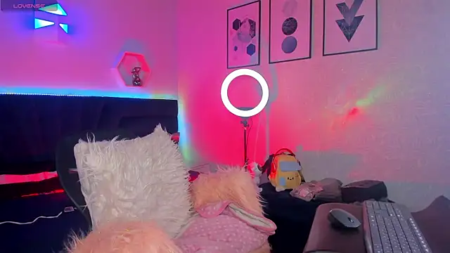  gia rose online show from 18, 9, 2025