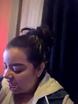 MiahJoness online show from 12, 10, 2025