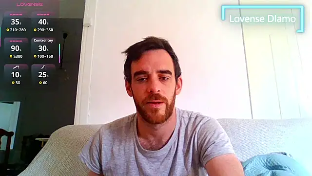 Snapshot of _NakedChef_ chatting on 29, 10, 2025  NakedChef  online show from 29, 10, 2025