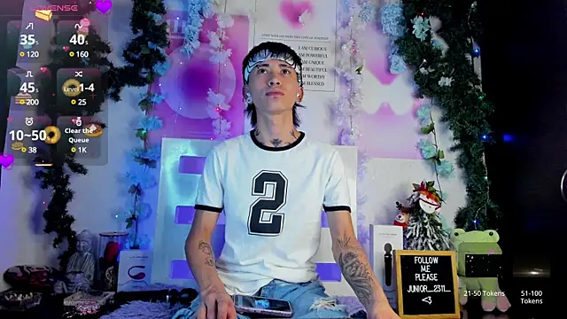 juniior 2311  online show from 16, 1, 2025