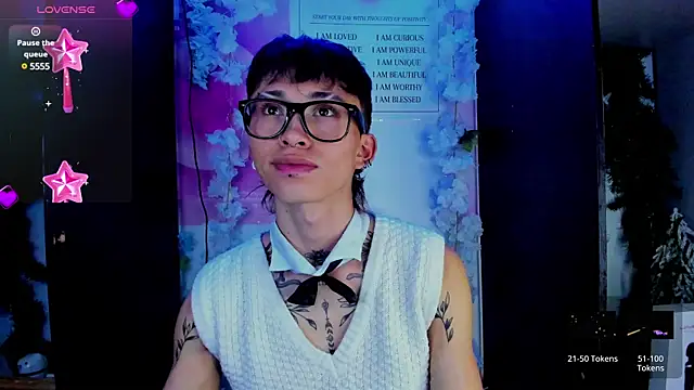 juniior 2311  online show from 19, 2, 2025