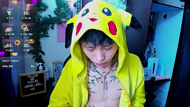 juniior 2311  online show from 20, 3, 2025