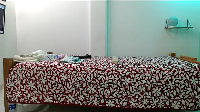 evaleribigtits18 online show from 29, 3, 2026