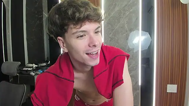 Snapshot of calvin_love_you chatting on 4, 7, 2026 calvin love you online show from 4, 7, 2026